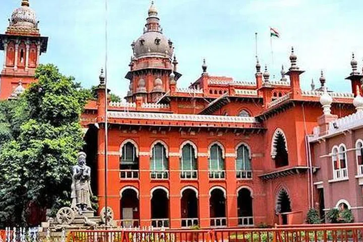 இடைத்தேர்தலில் போட்டியிடத் தடை கோரிய வழக்கு தள்ளுபடி