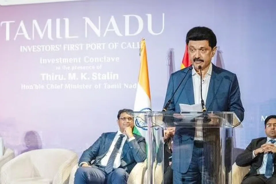மேட்ரிட்டில் நடைபெற்ற முதலீட்டாளர்கள் மாநாட்டில் பேசிய முதலமைச்சர் மு.க.ஸ்டாலின், தமிழ்நாட்டில் தொழில் முதலீடுகளை மேற்கொள்ள அழைப்பு விடுத்தார். 