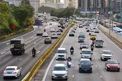 போக்குவரத்து விதிமுறைகளின் மாற்றங்கள் குறித்து நாடாளுமன்றத்தில் மசோதா வாசிக்கப்படும் என்று உள்துறை அமைச்சு தெரிவித்தது.