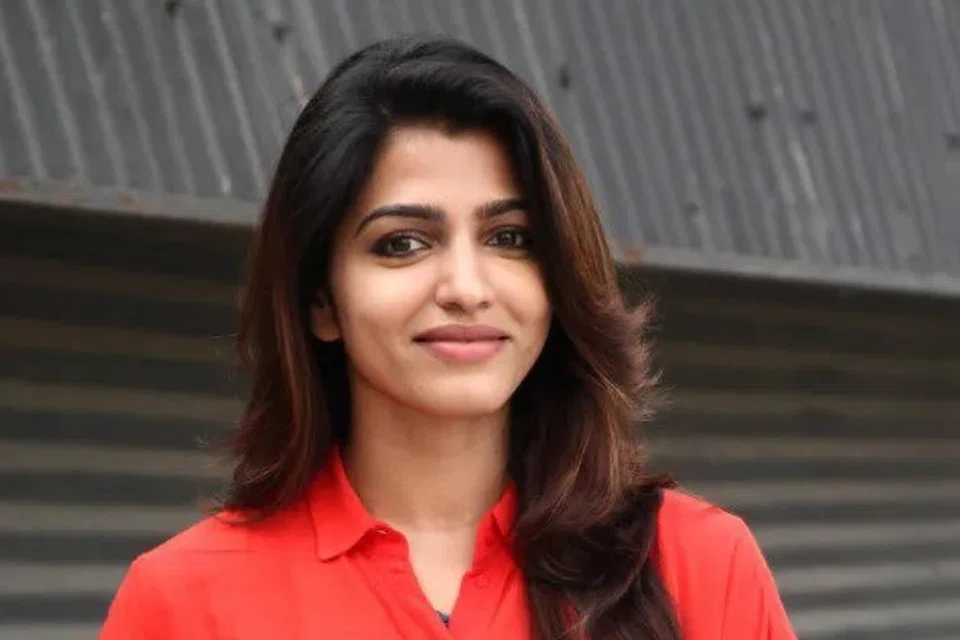 சாய் தன்ஷிகா.