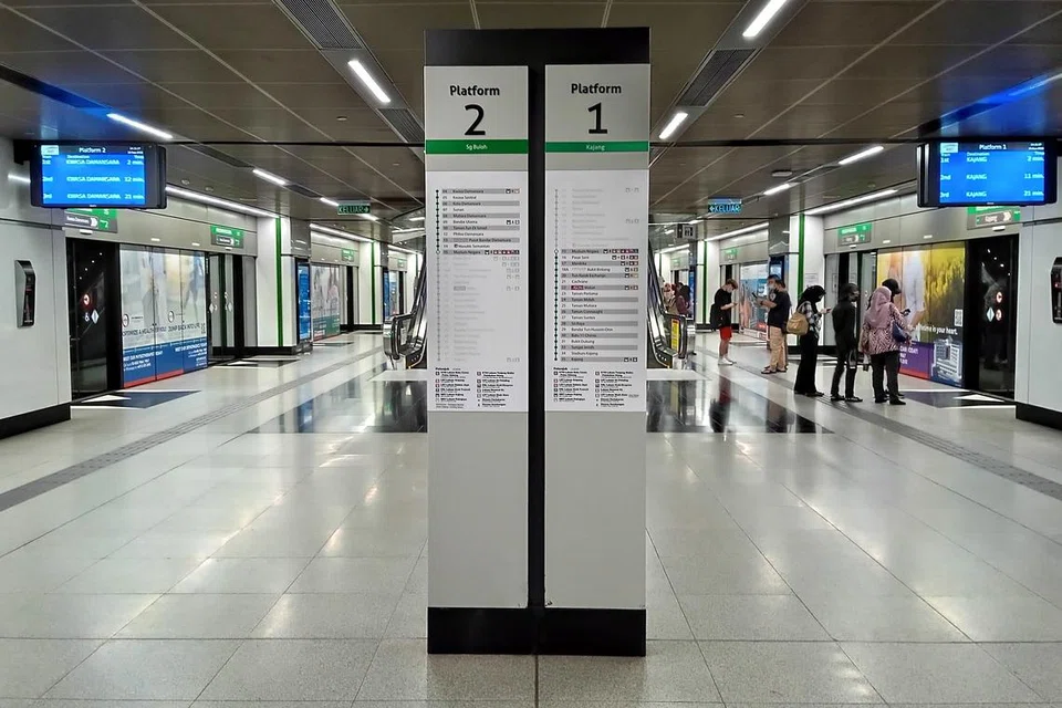 திருட்டு முயற்சி கோலாலம்பூரின் மியூசியம் நெகாரா எம்ஆர்டி நிலையத்தில் இடம்பெற்றது.