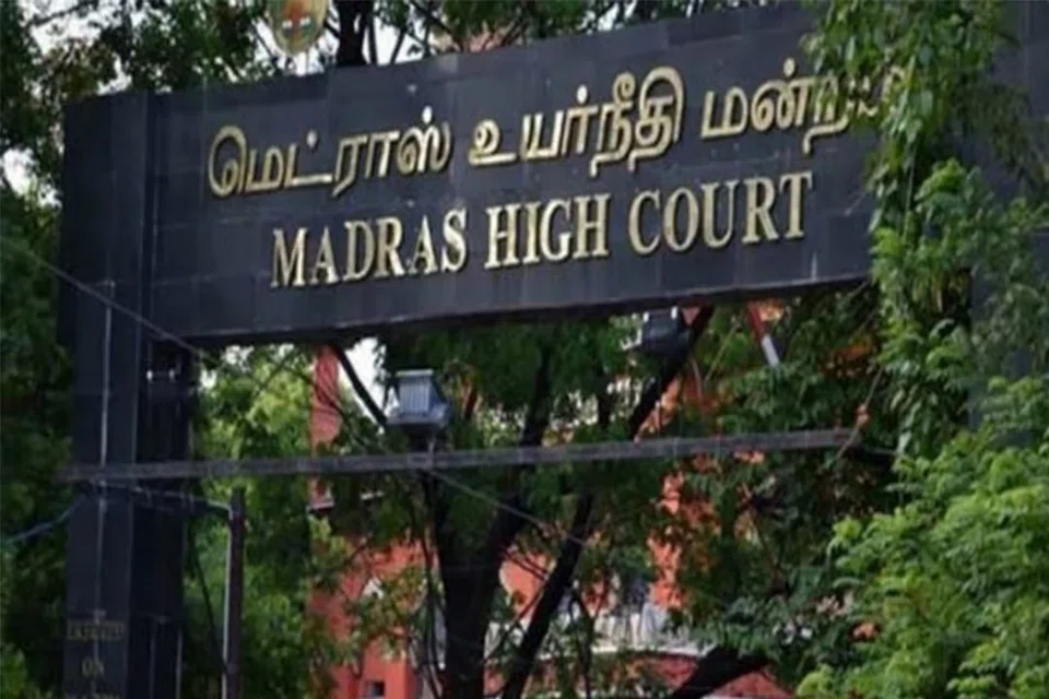 சங்க கட்டடக் கட்டுமானப் பணிகளைக் காரணம் காட்டி, நிர்வாகிகளின் பதவிக்காலத்தை மேலும் மூன்று ஆண்டுகள் நீட்டிக்கப் பொதுக்குழுவில் தீர்மானம் நிறைவேற்றப்பட்டது.