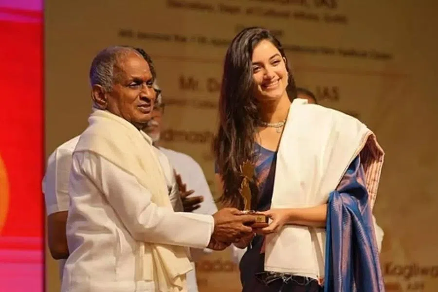 உற்சாகத்தின் உச்சத்தில் பாக்யஸ்ரீ