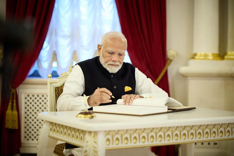 உக்ரேன் தலைநகர் கியவ்வில் இந்தியப் பிரதமர் நரேந்திர மோடி. சென்ற வாரம் திரு மோடி அந்நாட்டுக்கு அதிகாரத்துவப் பயணம் மேற்கொண்டிருந்தார்.