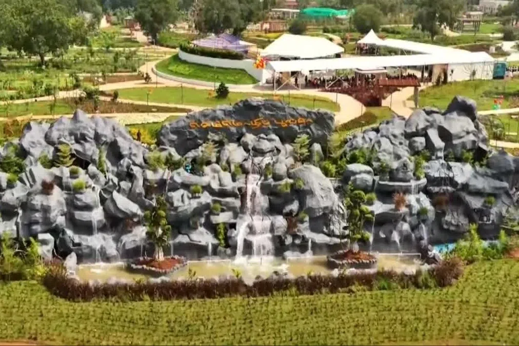 கோவையில் மாபெரும் செம்மொழிப் பூங்கா திறப்பு