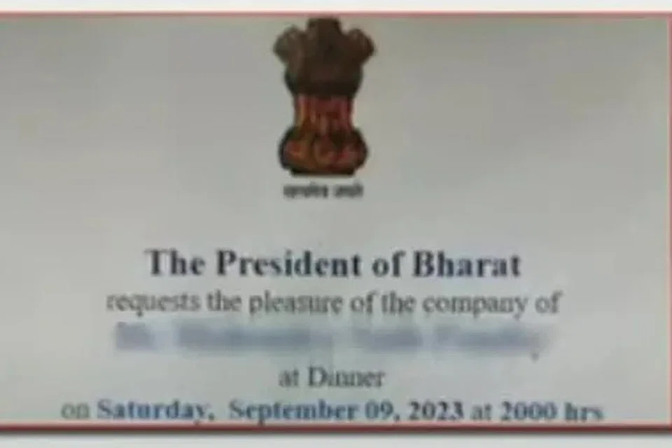 இந்திய குடியரசுத் தலைவர் என குறிப்பிடுவதற்குப் பதில் பாரத் குடியரசுத் தலைவர் என ஜி20 மாநாட்டு அழைப்பிதழில் அச்சிடப்பட்டுள்ளது சர்ச்சையைக் கிளப்பியுள்ளது.