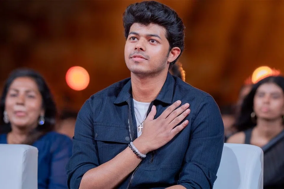 நடிகர் விஜய்யின் மகனான ஜேசன் சஞ்சய்.