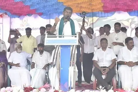 கிராமங்கள், நகரங்களில் உள்ள ஏரி, குளங்களைச் சுத்தப்படுத்துவது, மரக்கன்றுகளை நட்டுப் பராமரிப்பது போன்ற அடிப்படைச் சமூகப் பணிகளில் இளைஞர்களை ஈடுபடுத்துவதே தனது அமைப்பின் முதன்மை நோக்கம் என்றார் திரு அண்ணாமலை.