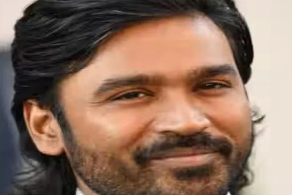 தனுஷ்.