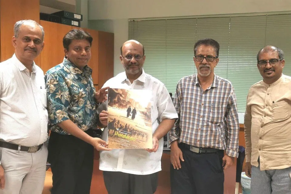 (இடமிருந்து) சிங்கப்பூர்த் தமிழ் முஸ்லிம் ஜமாஅத்தின் இணைச் செயலாளர் சலீம், இயக்குநர் மில்லத் அகமது, ஜமாஅத்தின் தலைவர் கௌஸ் மரைக்கார், பொதுச் செயலாளர் கபீர் மரைக்கார், பொருளாளர் செய்யது அலி ராஷிக்.