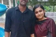 காதலன் ஷரோன் ராஜுடன் கிரீஷ்மா.