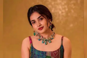 தேஜு அஸ்வினி.