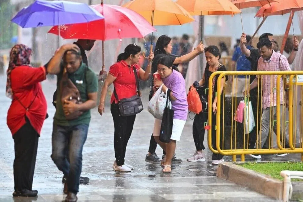 சிங்கப்பூரில் அடுத்த இரு வாரங்களுக்கு மழை: வானிலை ஆய்வகம்