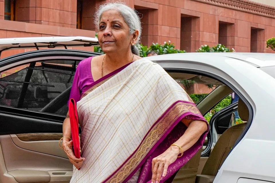 இந்தியாவின் 2024 -25ஆம் நிதியாண்டுக்கான வரவுசெலவுத் திட்டத்தை செவ்வாய்க்கிழமை (ஜூலை 23) நிதியமைச்சர் நிர்மலா சீதாராமன் தாக்கல் செய்தார்.