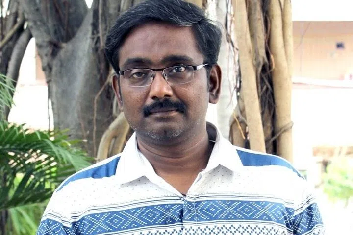 சினிமாவை விட்டு ஓடஓட விரட்டுகிறார்கள்: வசந்த பாலன் ஆதங்கம்