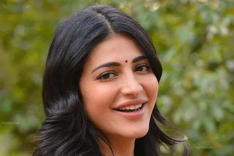 ஷ்ருதிஹாசன்.