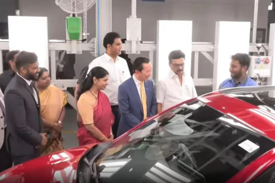 துாத்துக்குடி மாவட்டம், சில்லாநத்தம் சிப் காட் பகுதியில், வியட்நாம் நாட்டின் வின்பாஸ்ட் மின்சார வாகன உற்பத்தி தொழிற்சாலை அமைக்கப்பட்டது. 