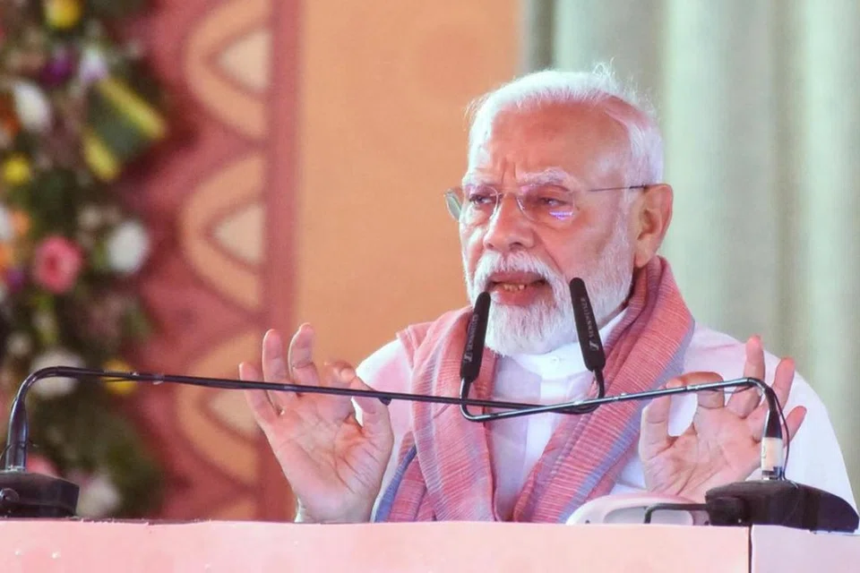 ஒவ்வொரு பயங்கரவாதத் தாக்குதலுக்கும் பாகிஸ்தான் அதிக விலை கொடுத்தாக வேண்டும் என்று பிரதமர் மோடி கூறியுள்ளார்.