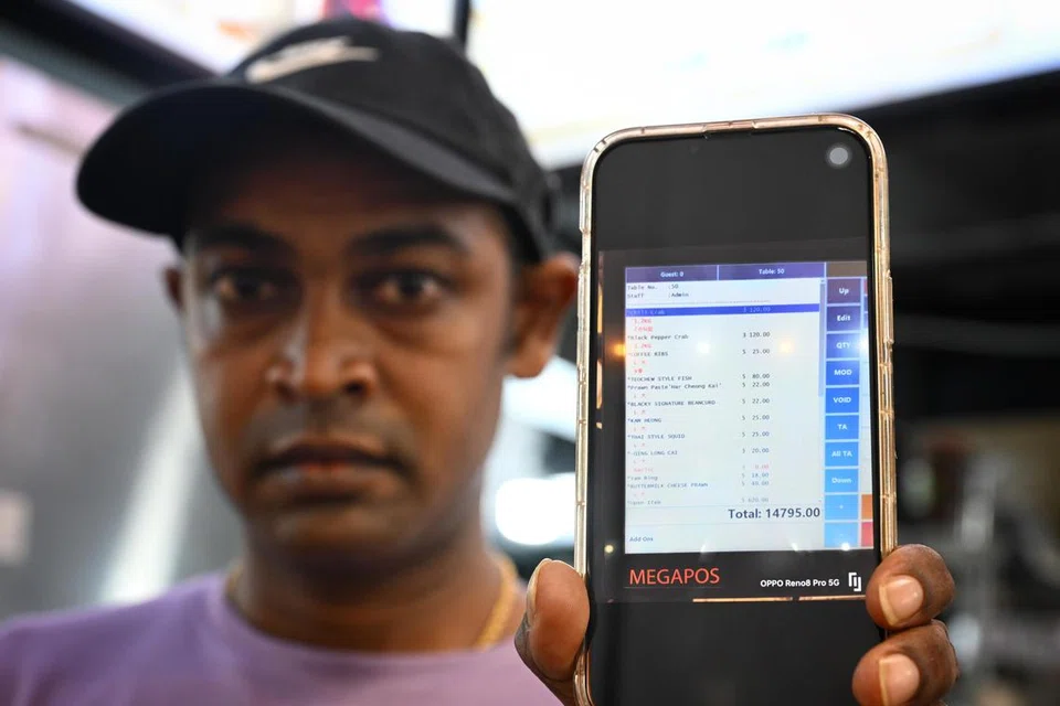 உணவுக் கடைக்காரர் டேவிட் ரெத்னசாமிக்கு $27,000 இழப்பு ஏற்பட்டுள்ளது