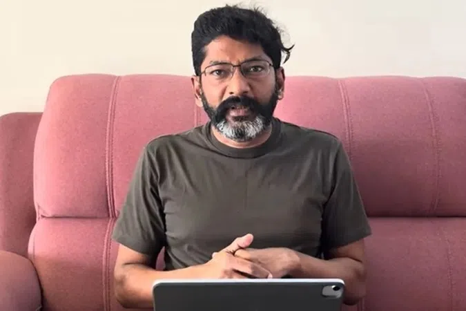 வீட்டுக்கதவை உடைத்துப் புகுந்த காவல்துறை: சவுக்கு சங்கர் மீண்டும் கைது