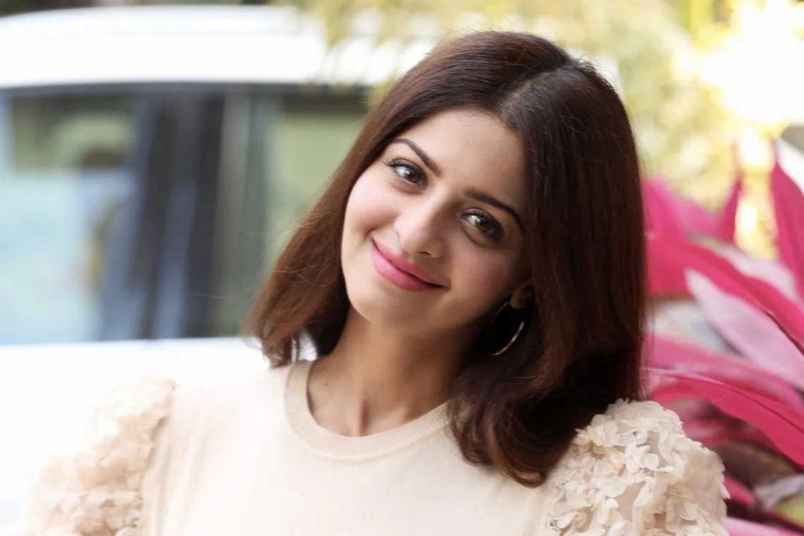 எனது இரண்டு காதல்கள்: வேதிகா வெளிப்படை