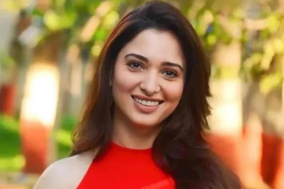 தமன்னா.