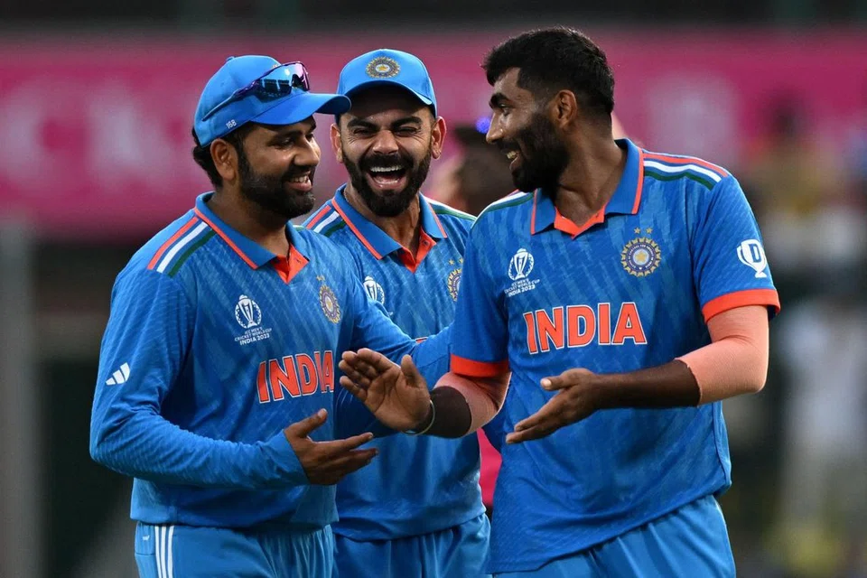 உலகக் கிண்ண கிரிக்கெட் போட்டிகள் சொந்த மண்ணில் நடந்தாலும் போட்டிகளில் பங்கேற்பதற்காக அதிகத் தொலைவு பயணம் செய்யவிருப்பது என்னவோ இந்திய அணிதான்!