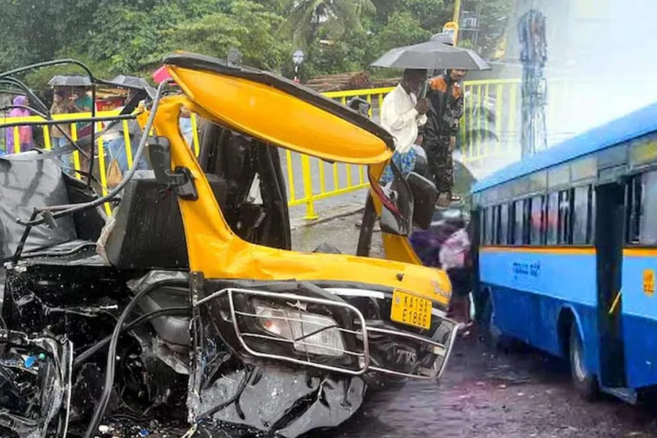 2023ஆம் ஆண்டு சாலை விபத்தில் சிக்கி உயிரிழந்தவர்களில்  16,025 பேர் இருக்கைவார் அணிந்திருக்கவில்லை.