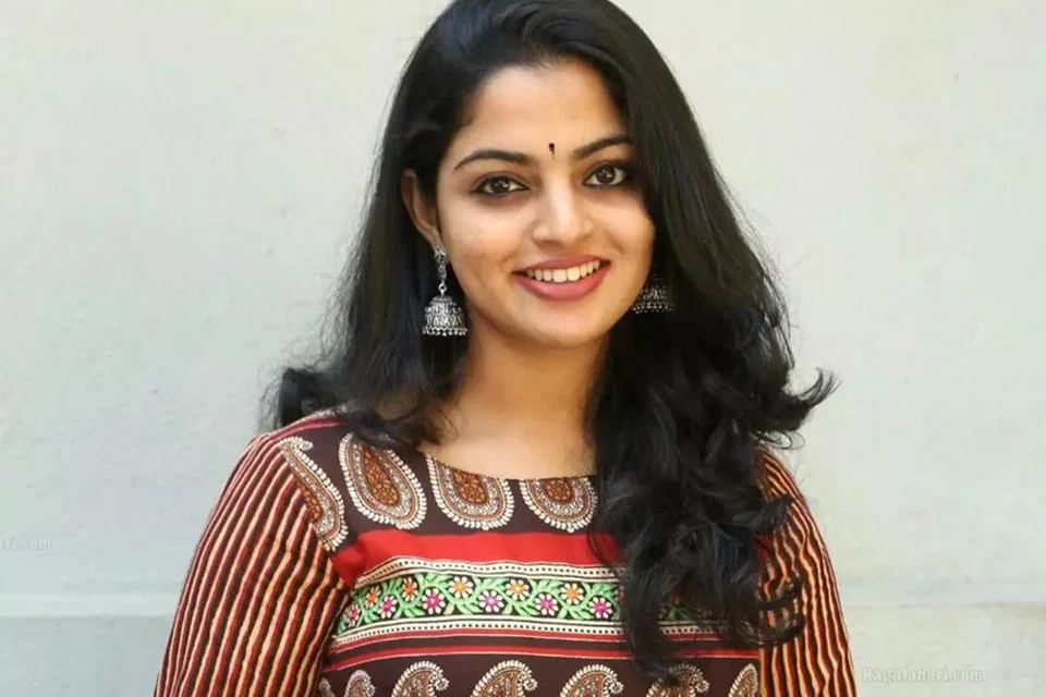 நிகிலா விமல்.