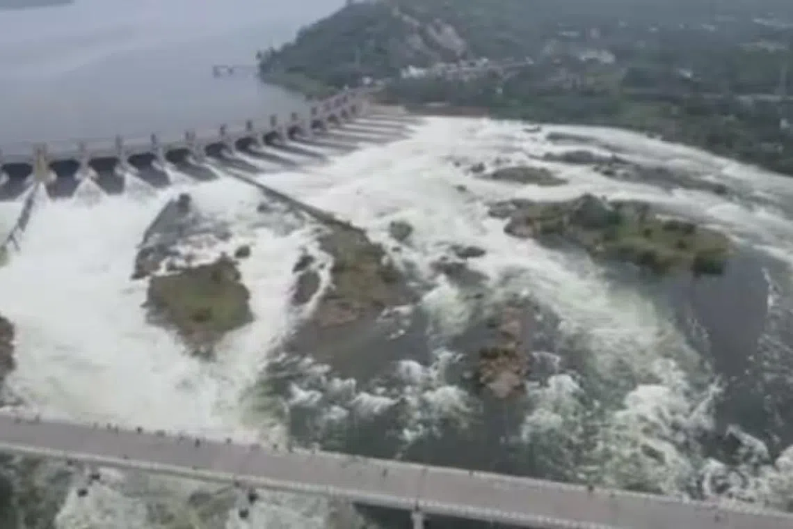 68 ஆண்டுகளுக்குப் பிறகு மேட்டூர் அணை ஜூன் மாதமே நிரம்பியது