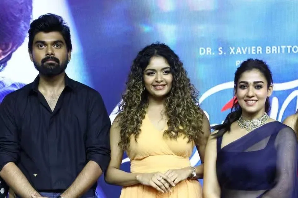 ‘நேசிப்பாயா’ படத்தின் முதல் சுவரொட்டி வெளியீட்டு விழாவில் ஆகாஷ், அதிதி, நயன்தாரா.