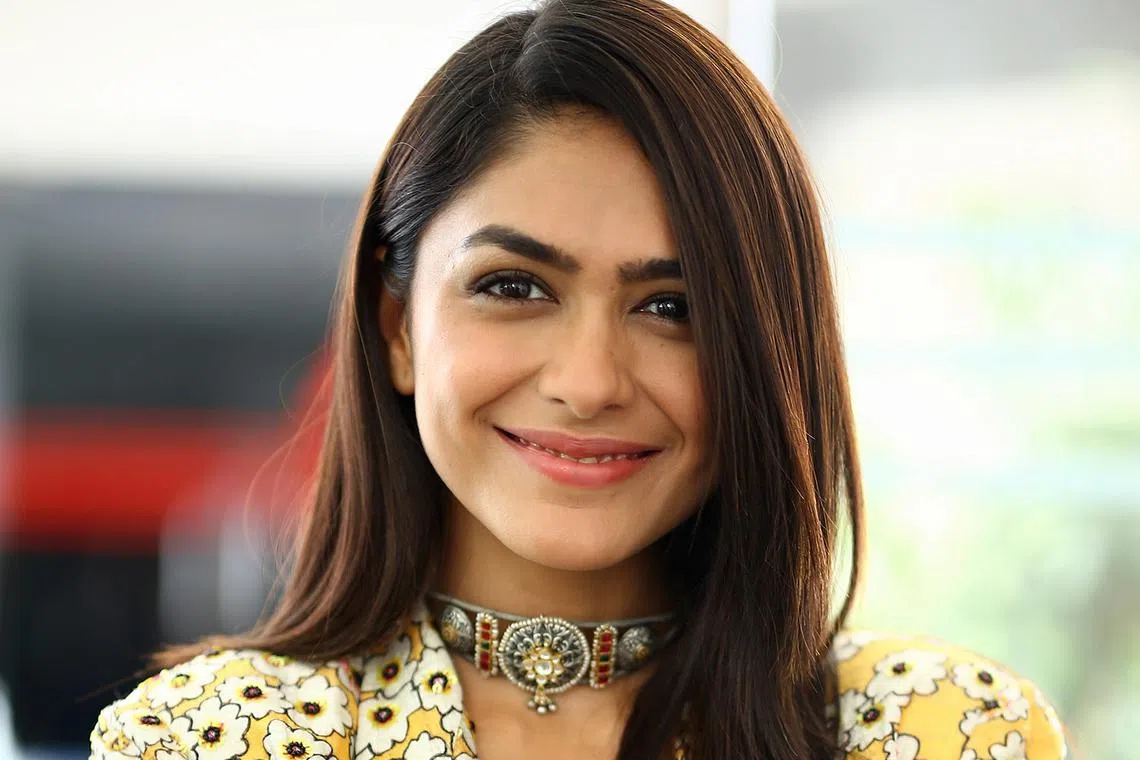 கமல்ஹாசனுடன் நடித்து, நடனமாட விரும்பும் மிருணாள்