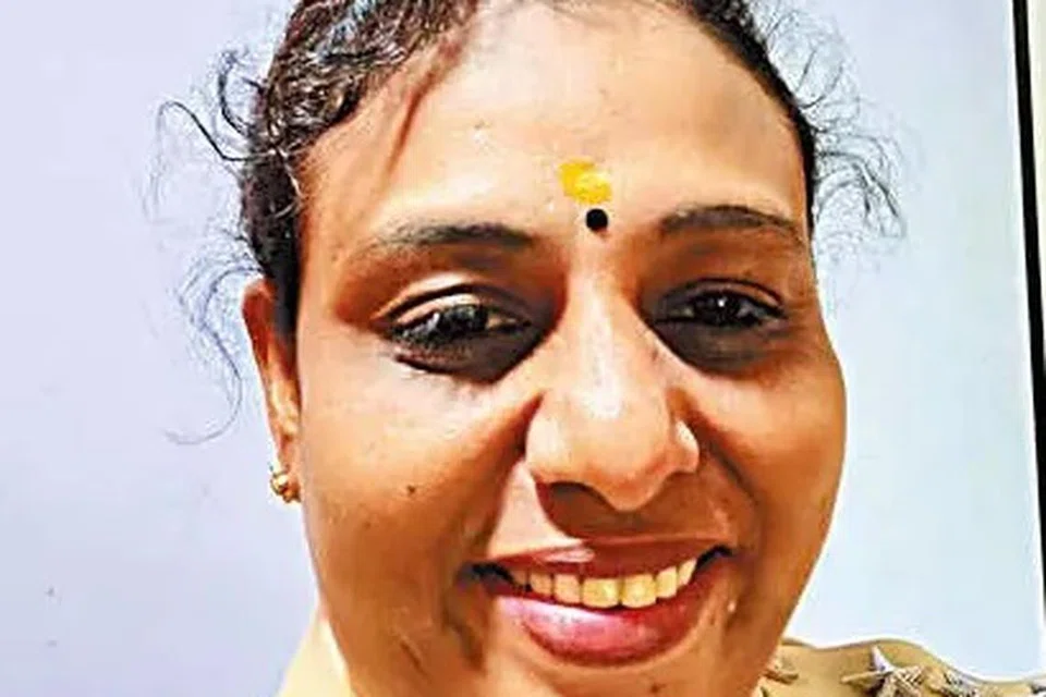 மகிதா.