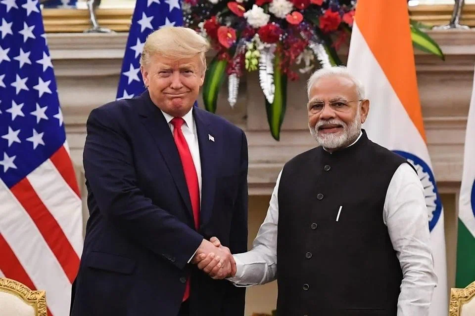 அமெரிக்க அதிபர் டோனல்ட் டிரம்ப் பெரும்பாலான உலக நாடுகளுக்கு விதித்த இறக்குமதி வரி காரணமாக இந்தியா, அமெரிக்கா இடையேயான வர்த்தகப் பேச்சுவார்த்தை மந்தமடைந்தது.