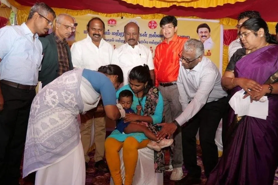 சென்னை ஆழ்வார்பேட்டையில் தட்டம்மை ரூபெல்லா தடுப்பூசி செலுத்தும் முகாமினை அமைச்சர் மா.சுப்பிரமணியன் தொடங்கி வைத்தார்.
