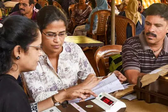 கேரள உள்ளாட்சித் தேர்தல்: காங்கிரஸ் கூட்டணிக்கு மக்கள் ஆதரவு