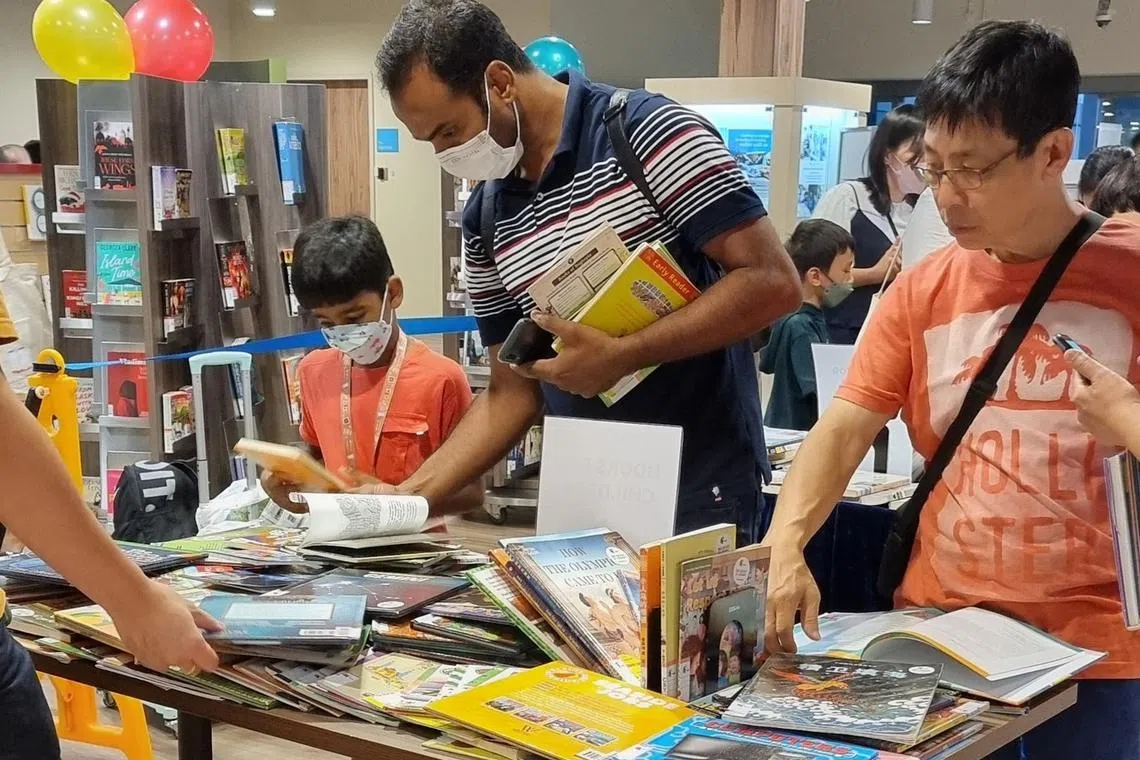 இதுவரை இல்லாத அளவில் 60,000 பழைய நூல்களை வழங்குகிறது தேசிய நூலக வாரியம்