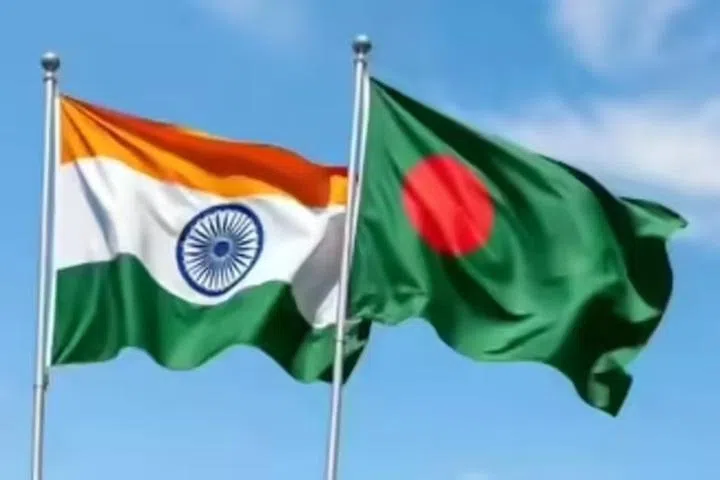 விமான நிலையத்தில் பங்ளாதேஷ் பிரதமரின் ஆலோசகரிடம் பல மணிநேர விசாரணை