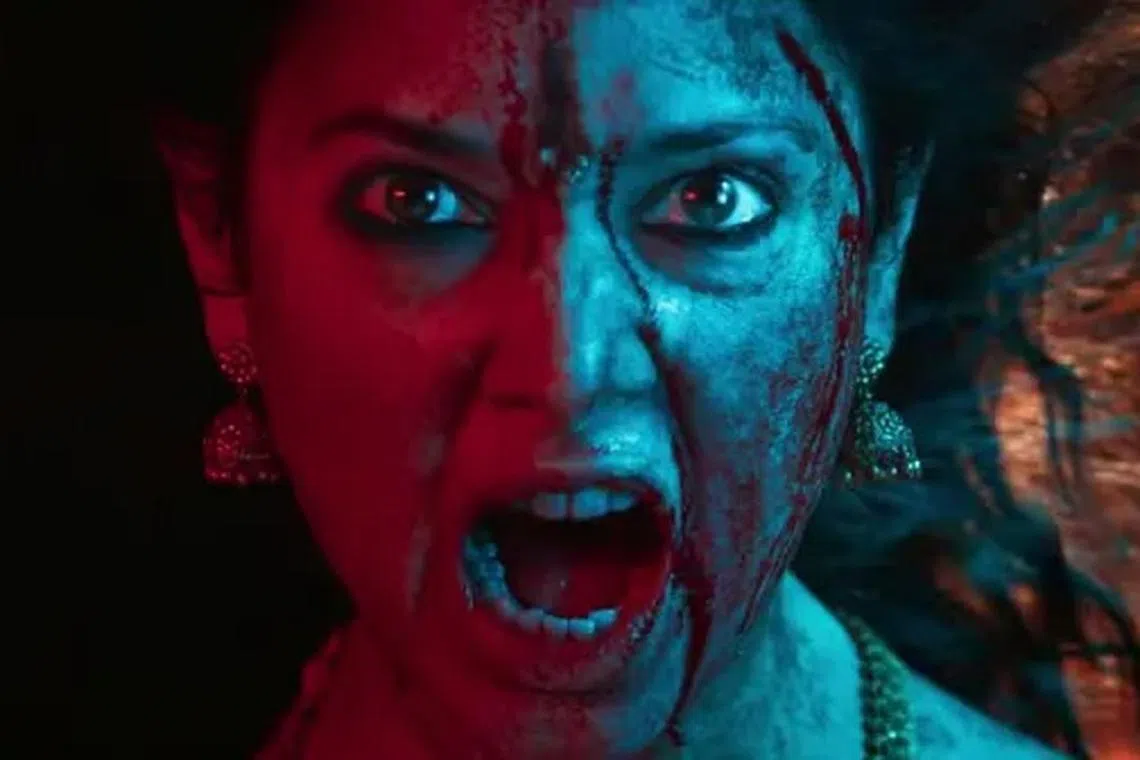 அதிரடியான சண்டைக் காட்சியில் மிரட்டி இருக்கும் தமன்னா