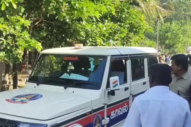 தவெக எம்எல்ஏவிடம் பேரம்: சிங்கப்பூர் வர்த்தகருக்கு ‘லுக்-அவுட் நோட்டீஸ்’