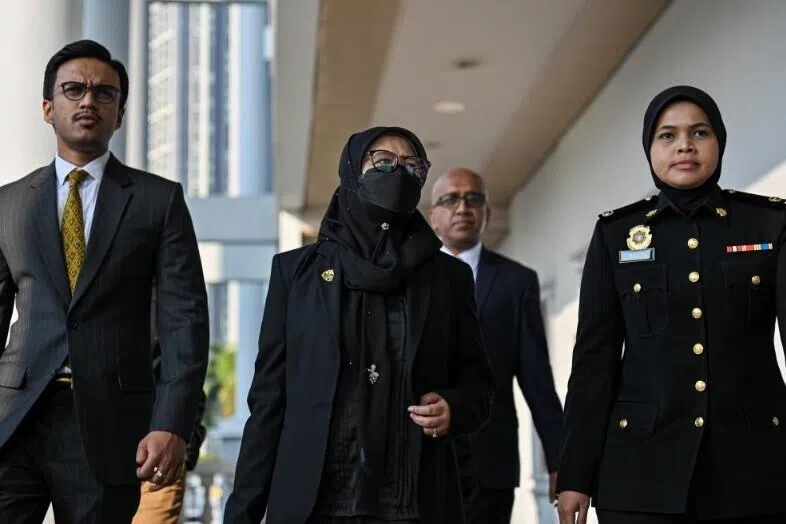 ‌‌மலேசியச் சுற்றுப்புறத் துறை துணைத் தலைமை இயக்குநர்மீது கூடுதல் கையூட்டுக் குற்றச்சாட்டு