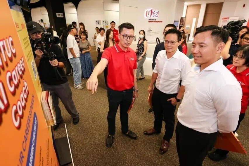 ஆட்குறைப்பால் பாதிக்கப்படுபவர்களுக்குக் கூடுதல் ஆதரவு தர வேண்டும்: டெஸ்மண்ட் சூ