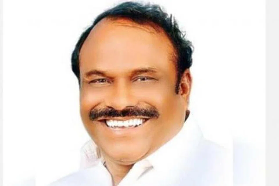 தொழிலாளர் நலத்துறை அமைச்சர் சி.வி.கணேசன்.