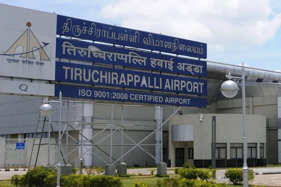 திருச்சி விமான நிலையம்.