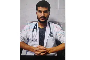 மருத்துவர் உமர்.