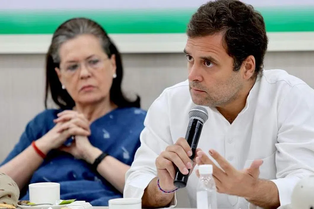 சோனியா, ராகுலுக்கு எதிரான நேஷனல் ஹெரால்டு குற்றப்பத்திரிகையை ஏற்க நீதிமன்றம் மறுப்பு!