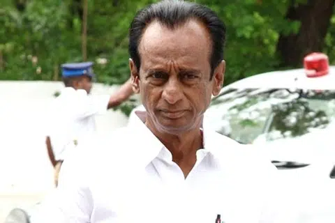 சட்ட மன்றத் தேர்தல் நியாயமாகவும் நேர்மையாக நடக்க வேண்டுமெனில் வாக்காளர் பட்டியல் சிறப்புத் தீவிர திருத்தப் பணி அவசியம் என்று கூறியுள்ளார் அதிமுகவின் முன்னாள் அமைச்சர் செம்மலை.