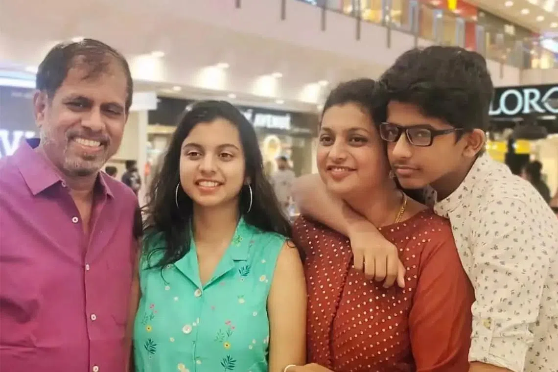 நம்மை மீறி ஒரு சக்தி இருப்பதை உணர்ந்தேன்: ரோஜா