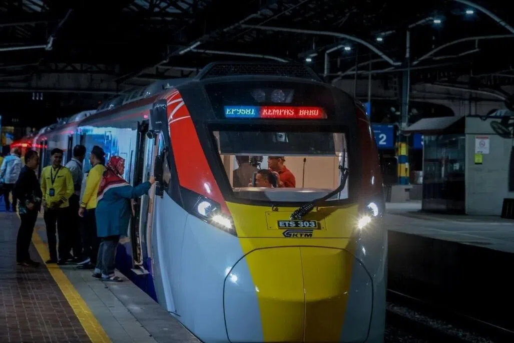 கேடிஎம்பி ரயில் சேவை; வார நாள்களில் பயணச்சீட்டு விலையில் 30% சலுகை