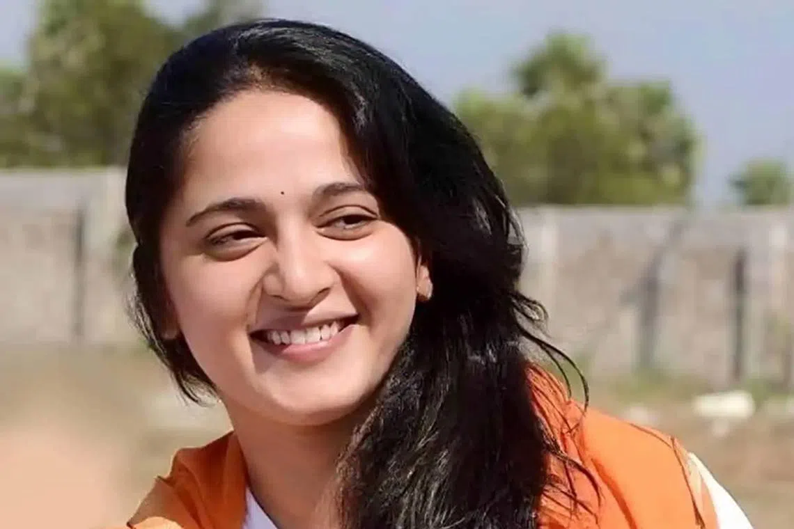 காதலைச் சொன்ன மாணவன்; ஏற்றுக்கொண்ட அனுஷ்கா